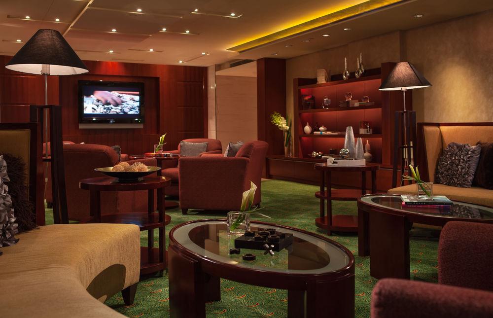 Renaissance Wuhan Hotel Exterior photo
