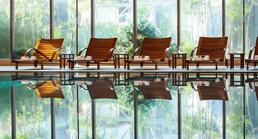 Renaissance Wuhan Hotel Exterior photo